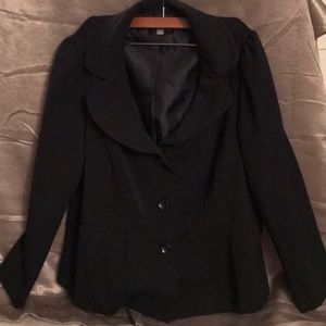Woman’s blazer (black)